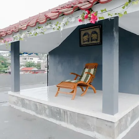 RedDoorz Syariah @ Puncak Buring-2