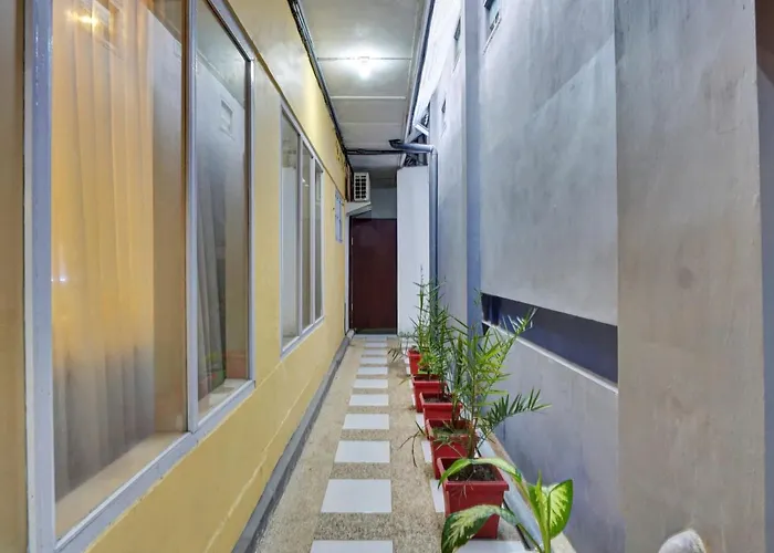 Hotel O Btc Guest House Syariah Malang